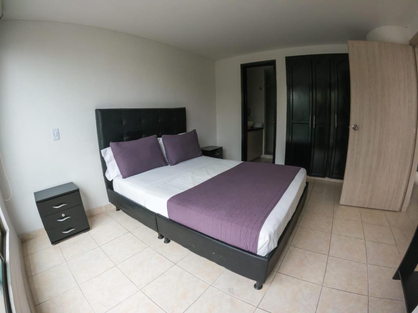 Santorini Apartamentos Amoblados Pereira Exteriör bild